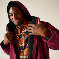 REGATTA Adult's Waterproof Changing Robe - Maroon