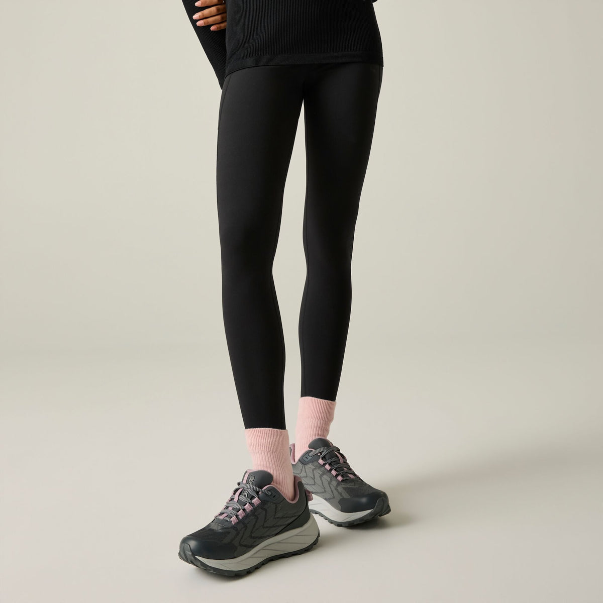 REGATTA Women's Outdoor Comfort Contour Leggings - Black