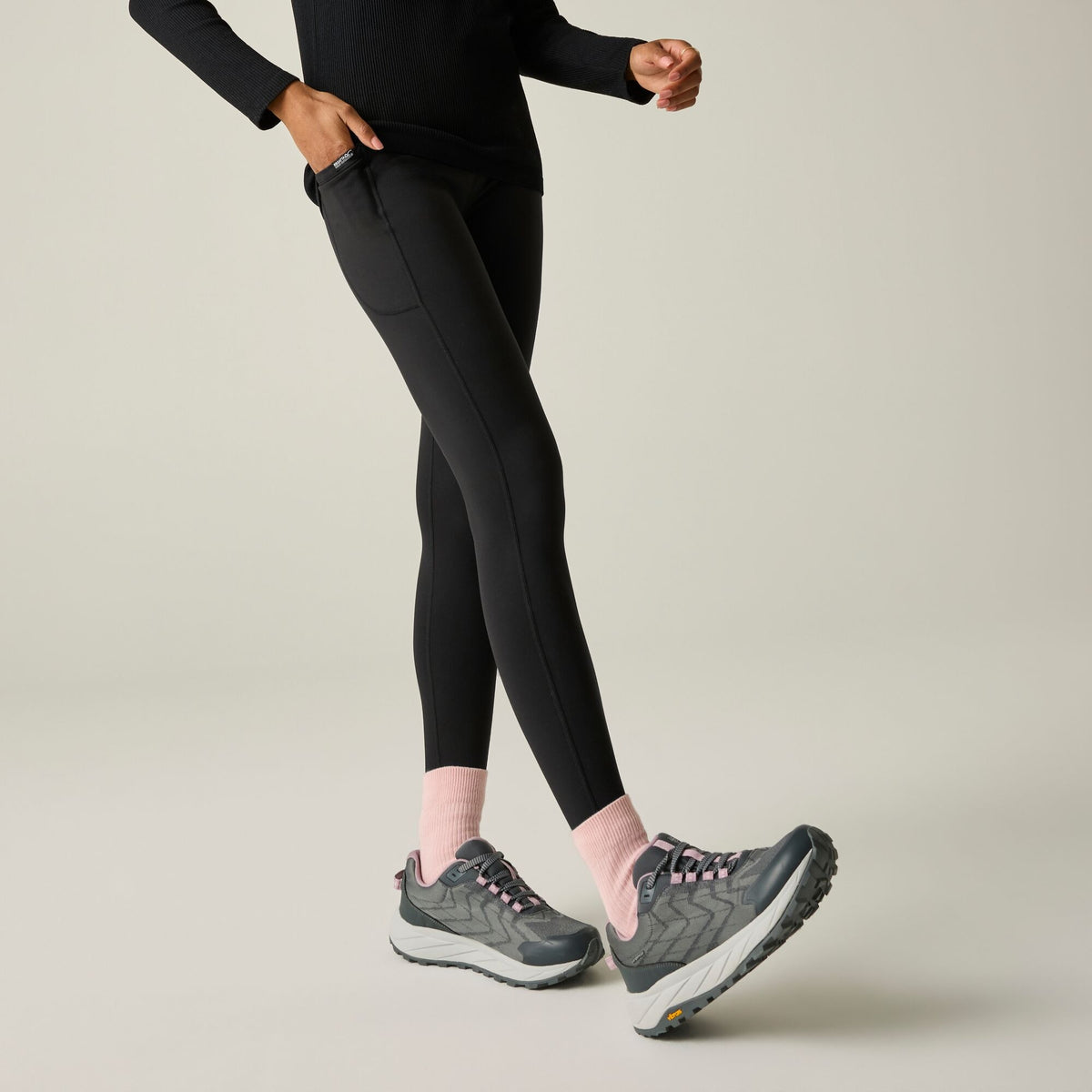 REGATTA Women's Outdoor Comfort Contour Leggings - Black