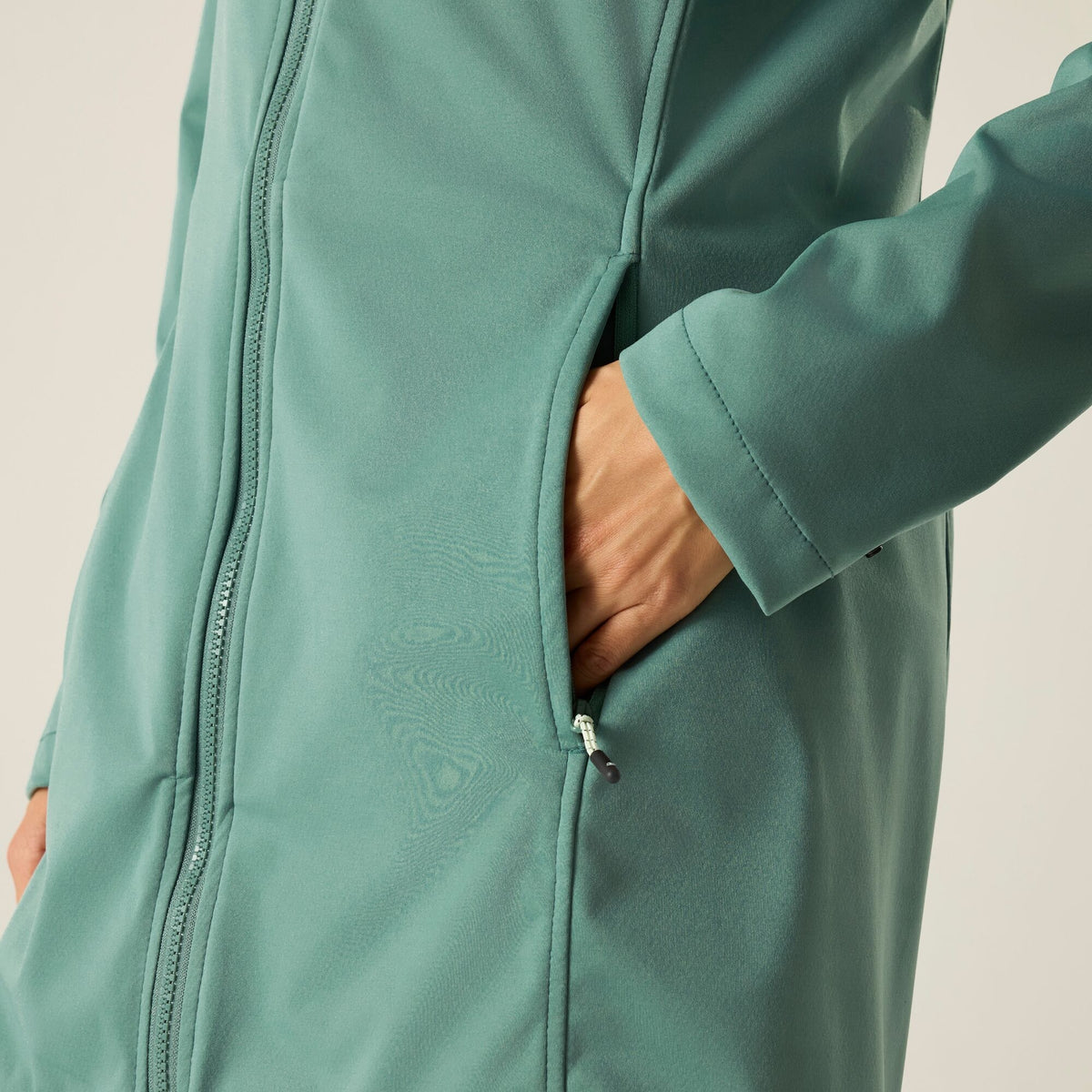 REGATTA Women's Carisbrooke Softshell Waterproof Jacket - Green