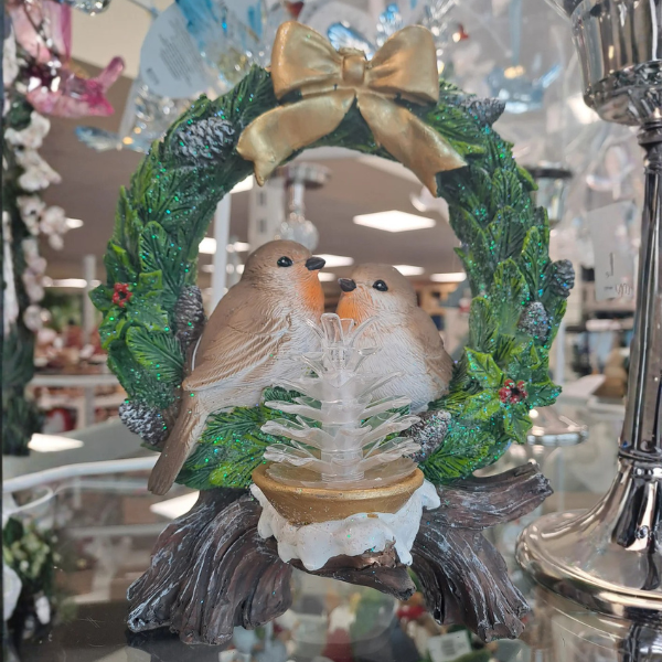 LANGS Festive Robin Wreath with LED Christmas Tree