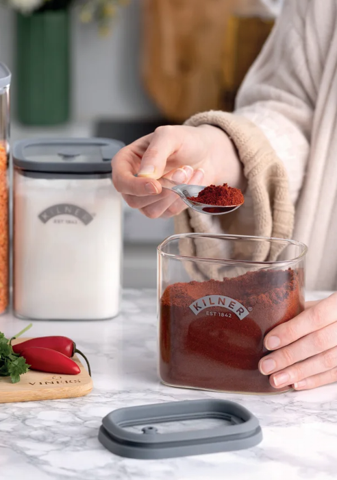 KILNER Fresh Storage Spice Jar with Measure Spoon 700ml