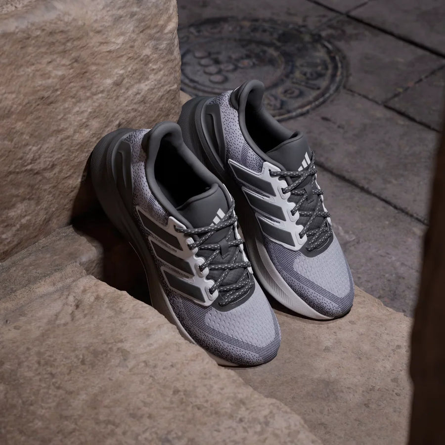 SPORTS TRAINERS