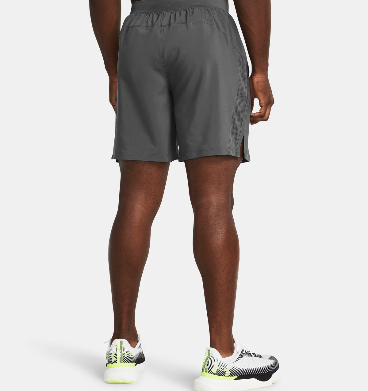 UNDER ARMOUR Men's Launch Unlined 7" Shorts - Grey