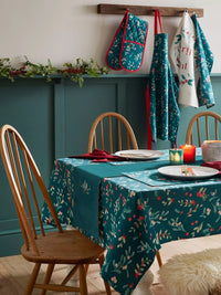 CATHERINE LANSFIELD Christmas Holly and Mistletoe Table Runner 33x220cm