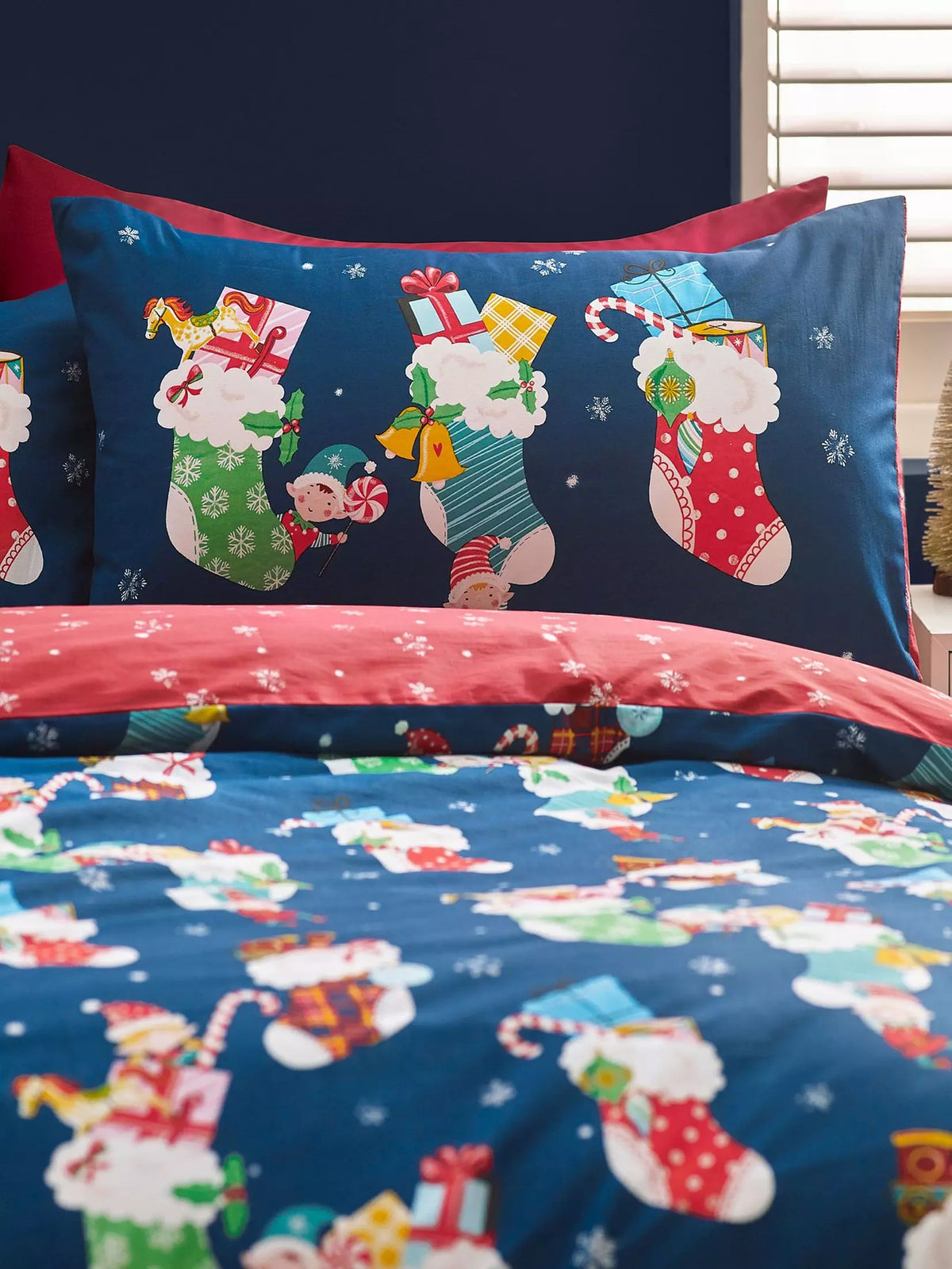 CATHERINE LANSFIELD Christmas Elves Duvet Set