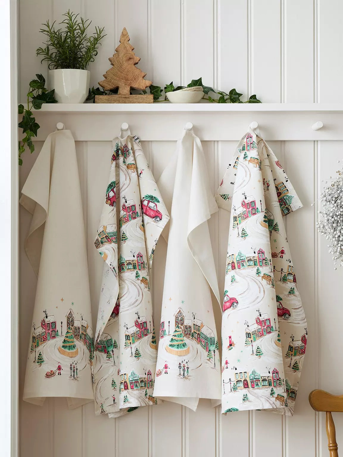 CATHERINE LANSFIELD Christmas Town Tea Towels - 4 Pack