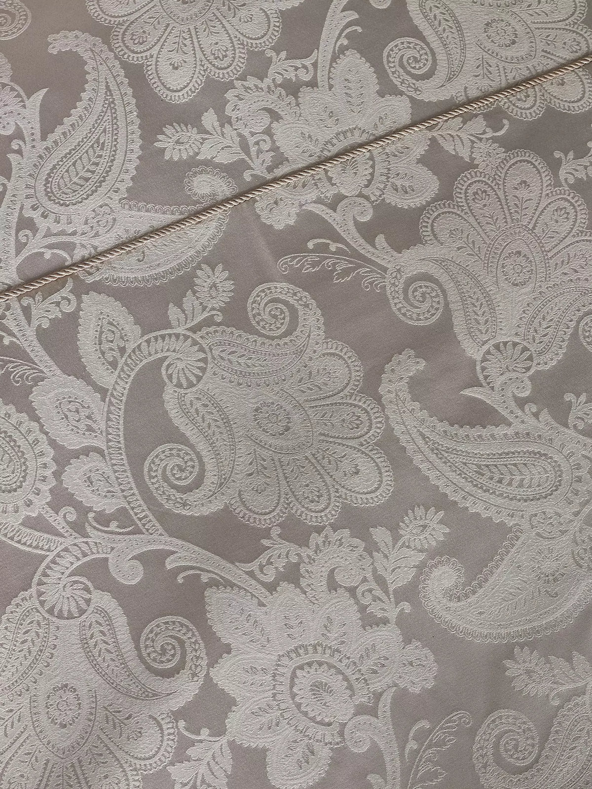 CATHERINE LANSFIELD Opulent Jacquard Duvet Set - Champagne