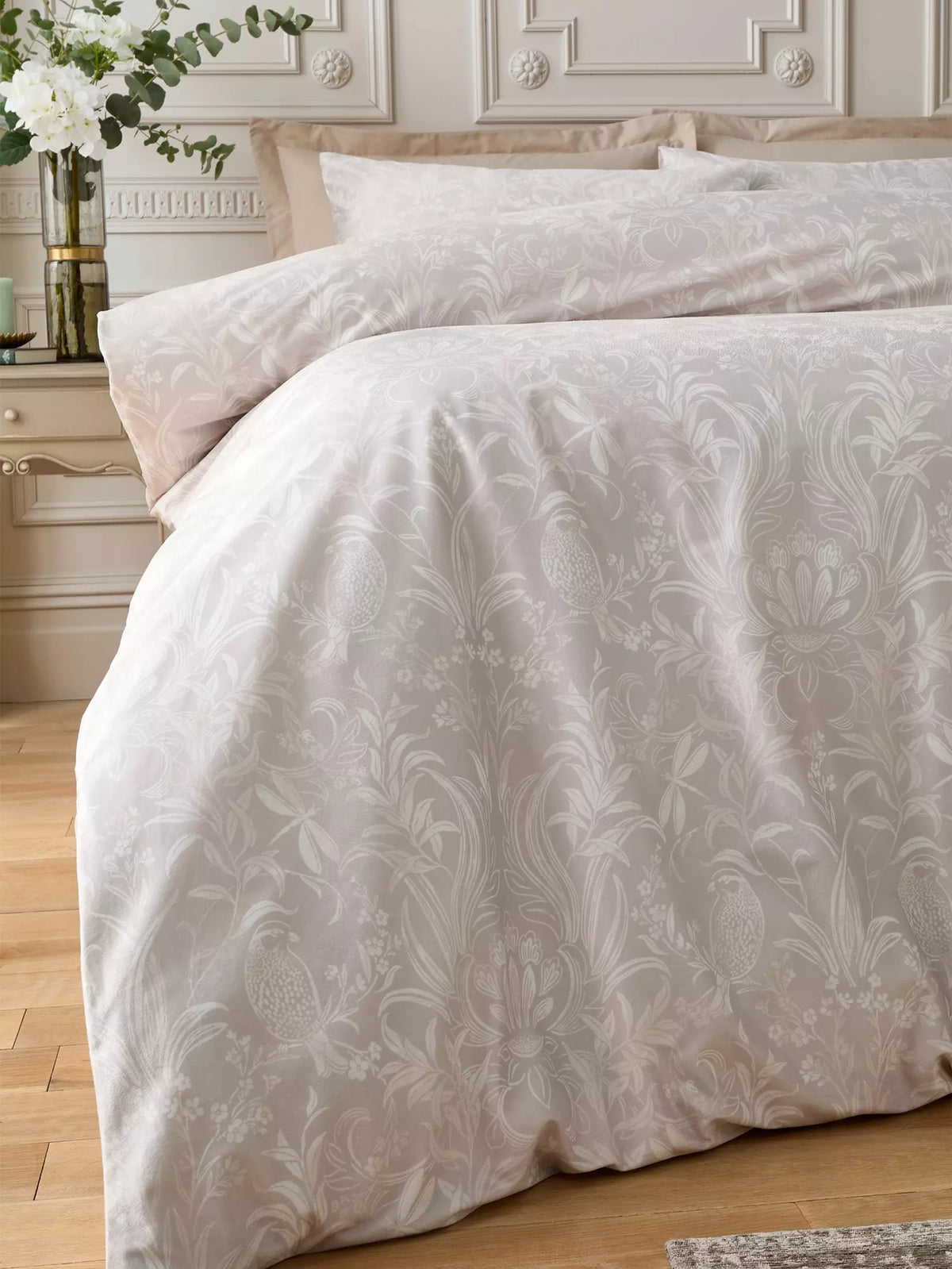 CATHERINE LANSFIELD Bridgerton Regal Birds Duvet Set - Cream