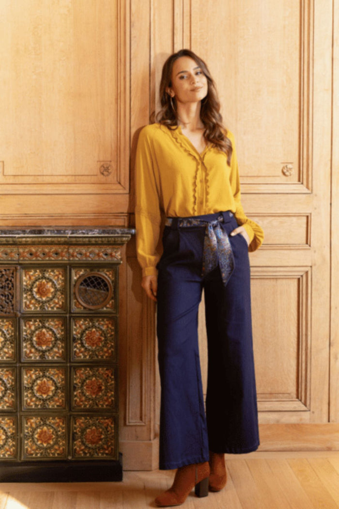 ACTUELLE Wide Leg Jeans with Printed Tie Belt – Dark Blue