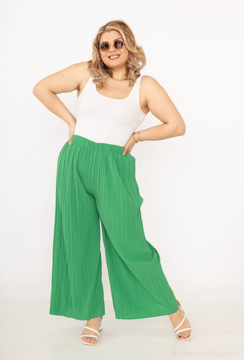 COPE CLOTHING : Curve Collection Pleated Pants
