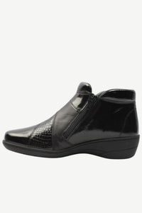 SOFTMODE Women's Clara 2-Zip Ankle Boot - Black