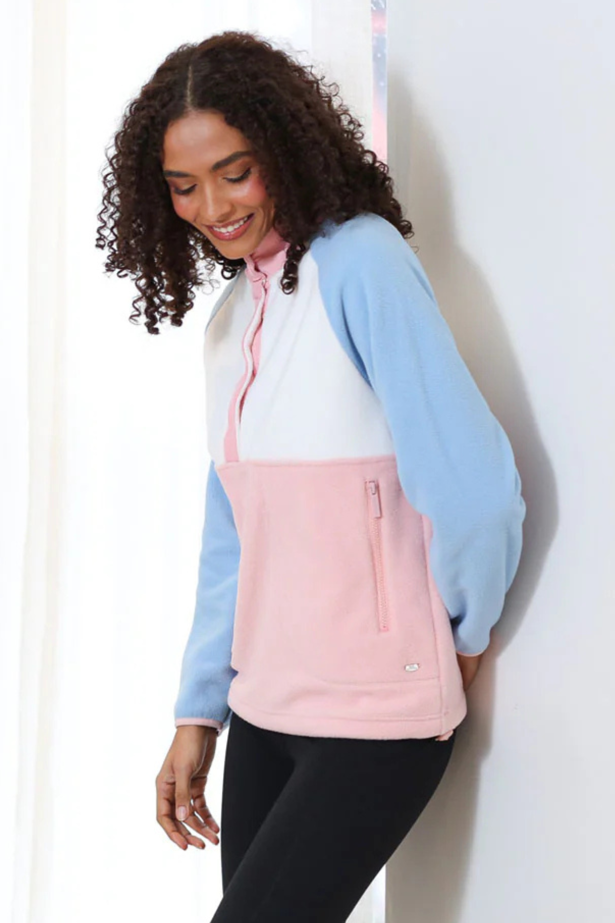 RELAX & RENEW Women's Emerson Fleece - Sky Blue