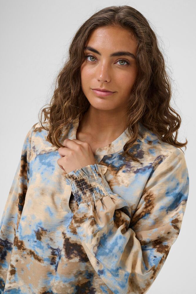 CULTURE Hizzy Greece Long Sleeve Blouse