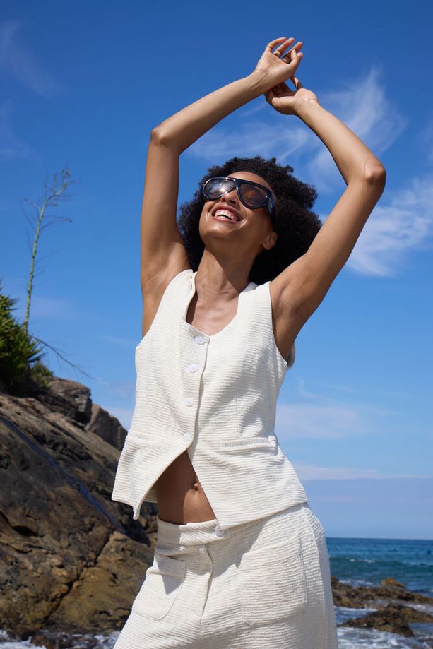 ICHI Kate Lumina Textured Waistcoat - Cream