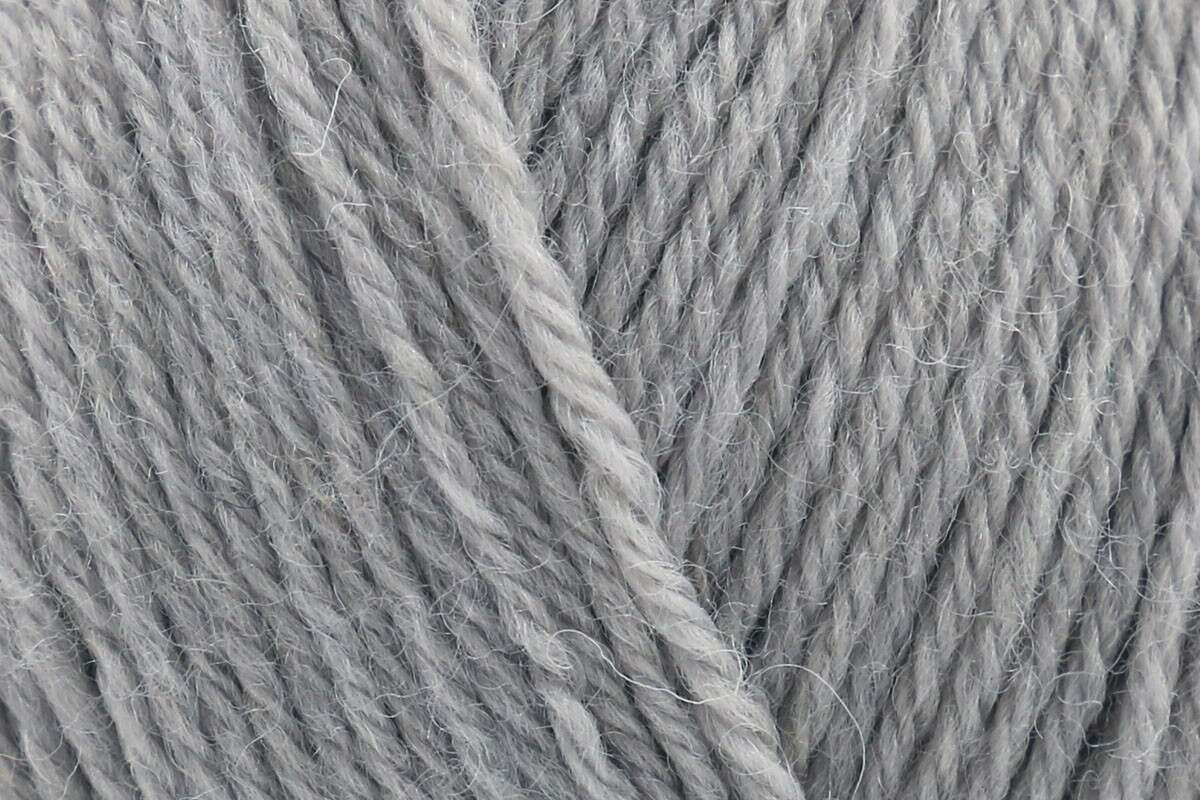 KING COLE Merino Blend 4 Ply Yarn - Cloud - 50g