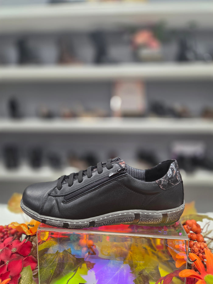 SOFTMODE Women's Dana Side Zip Shoes - Black