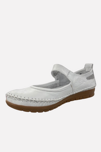 SOFTMODE Susan White Velcro Strap Shoes