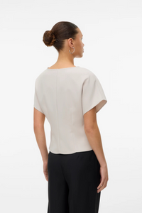 VERO MODA Asyimmetrical Sonja Top - Cream