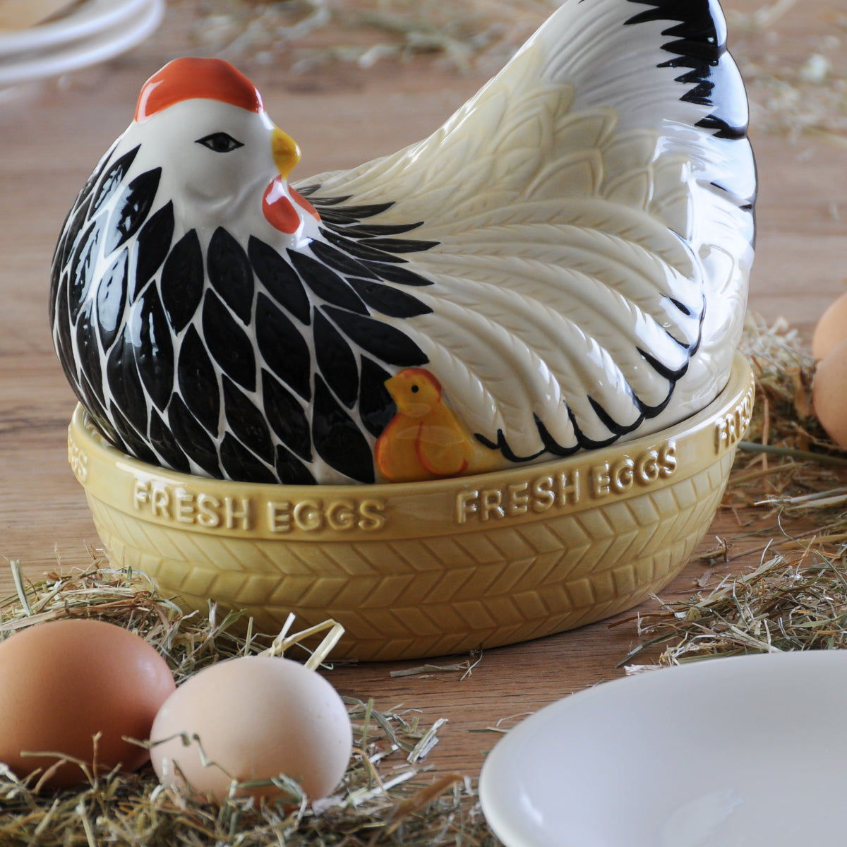 MASON CASH Mother Hen Nest Egg Storage