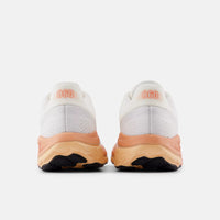 NEW BALANCE Women's Fresh Foam X 860v14 Shoes - White/Peach