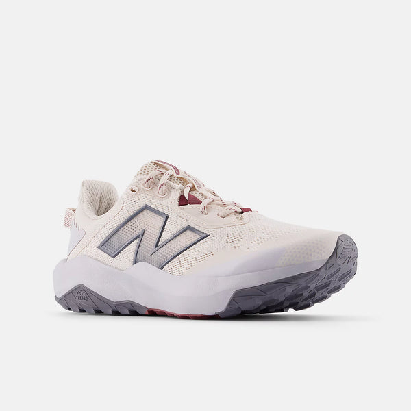 NEW BALANCE Women's Dynasoft Nitrel v6 Shoes