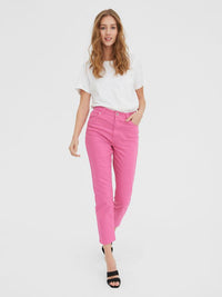 VERO MODA : Brenda High Rise Straight Jean